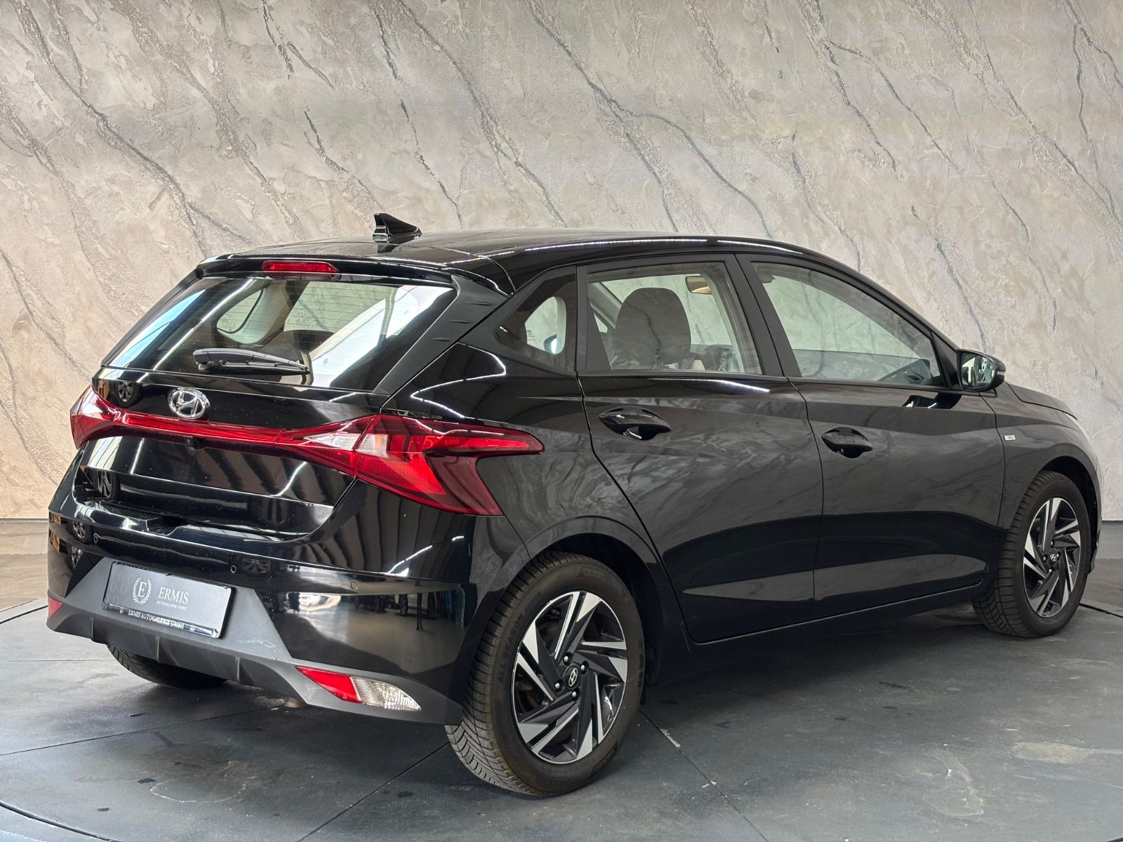 Hyundai i20 Trend Mild-Hybrid+Navi+1.Hand+MwSt.