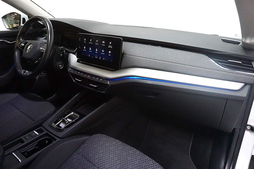 Skoda Octavia 2.0TDIDSG Style Virtual Standhz LED