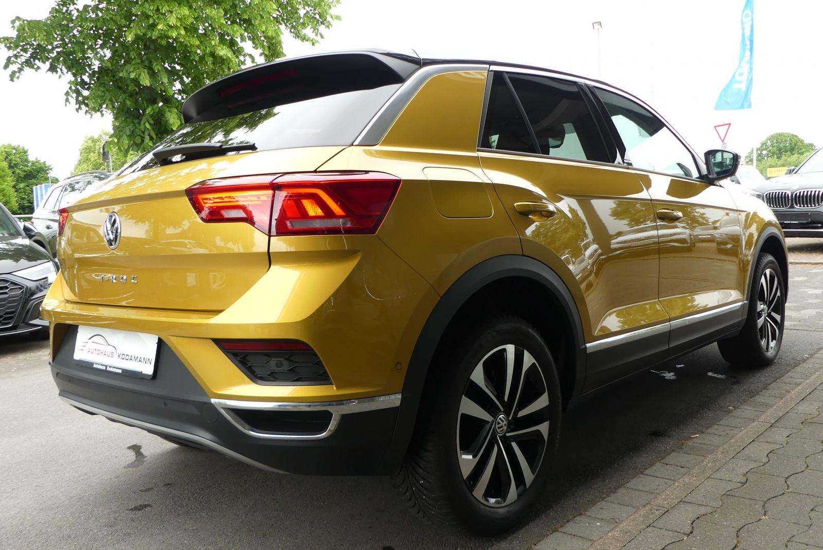 Volkswagen T-Roc United 1.5TSI - Samsaru's Car Outlet