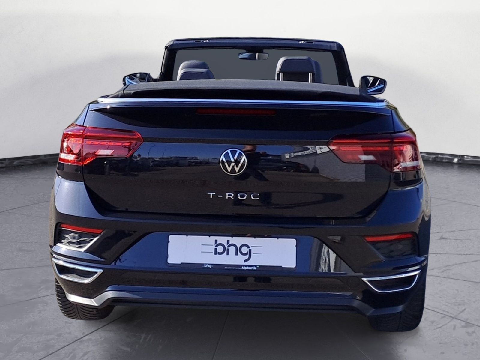 Volkswagen T-Roc R-Line - Samsaru's Car Outlet