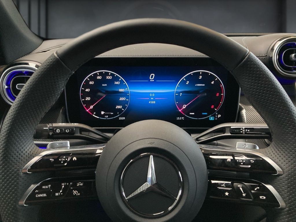 Mercedes-Benz GLC 220 d 4M AMG+Pano+AHK+Memory+Distronic+CarPl