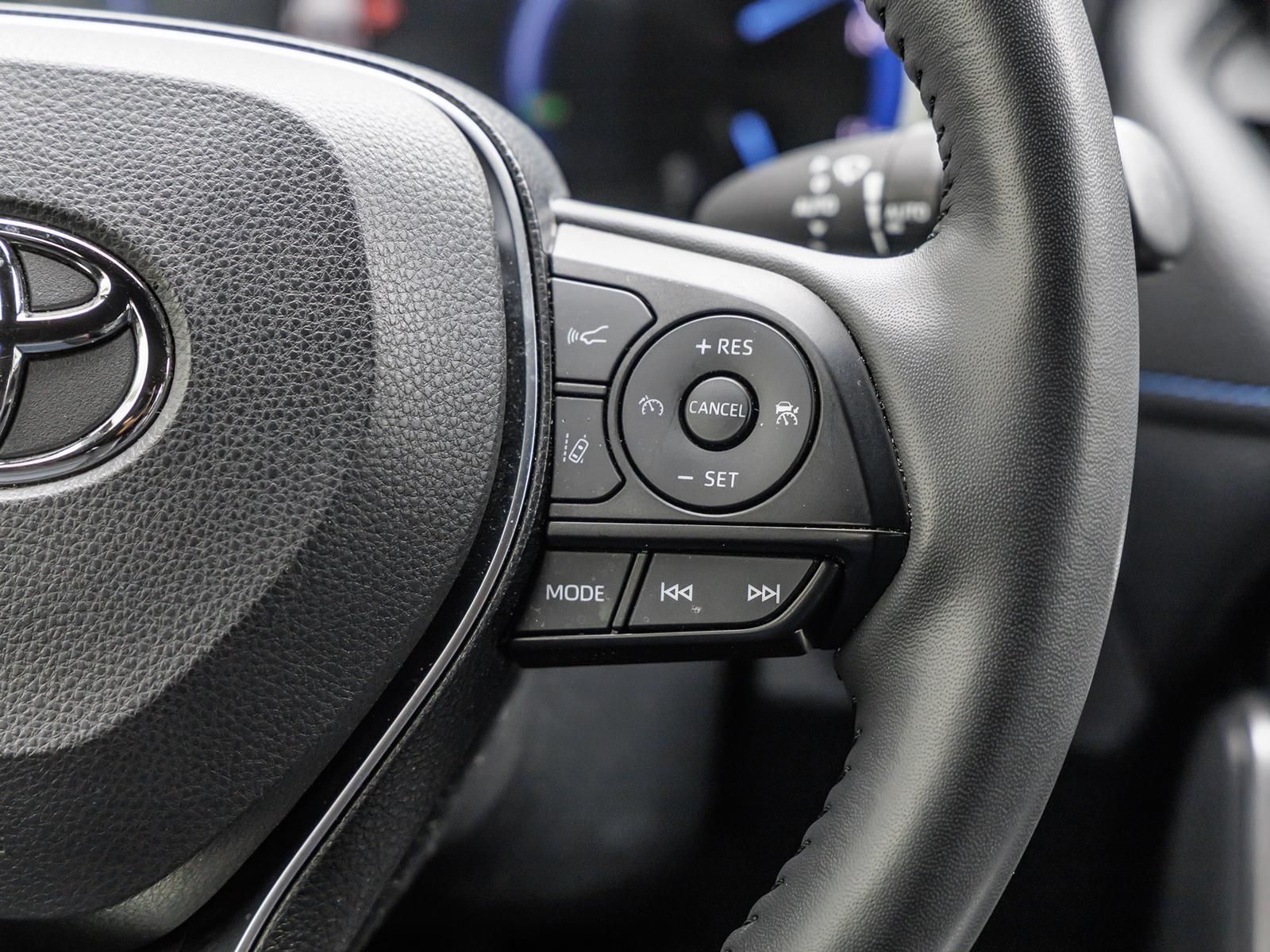 Toyota RAV 4 2.5 Hybrid Style Selection - Samsaru's Car Outlet