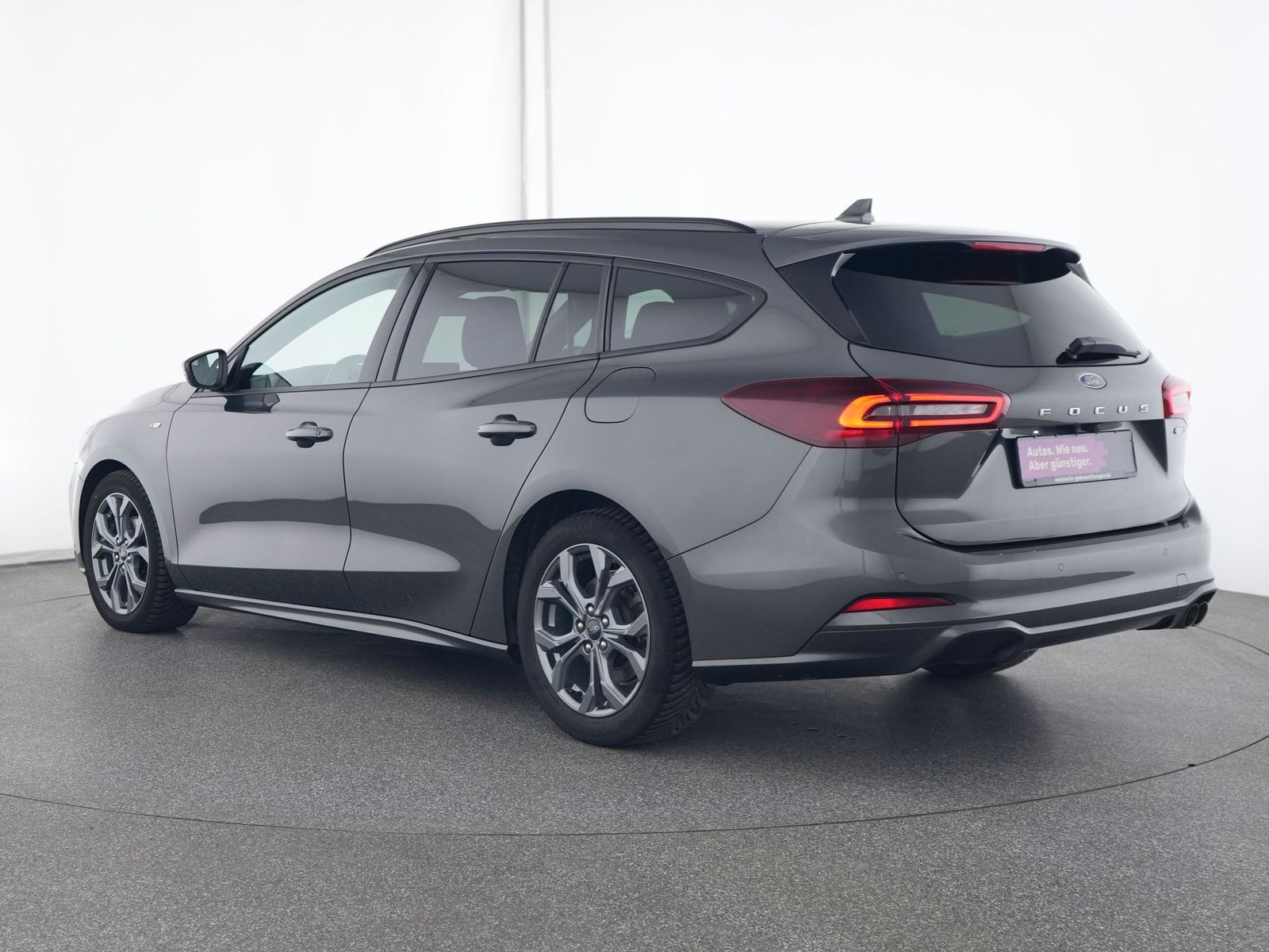 Ford Focus ST-Line X - Samsaru's Car Outlet