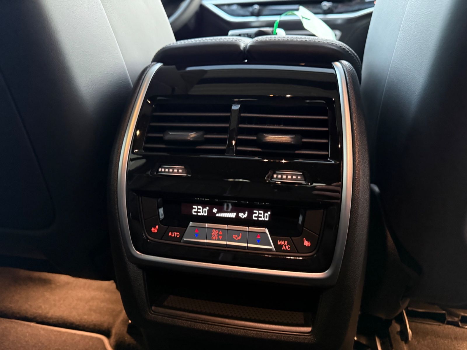 BMW X6 40 i xDrive M Sport - Samsaru's Car Outlet