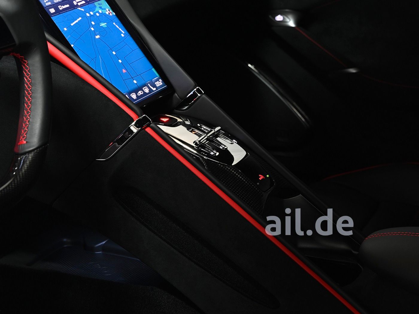 Ferrari Roma Rosso Fiorano CarbonPaket AppleCarplay