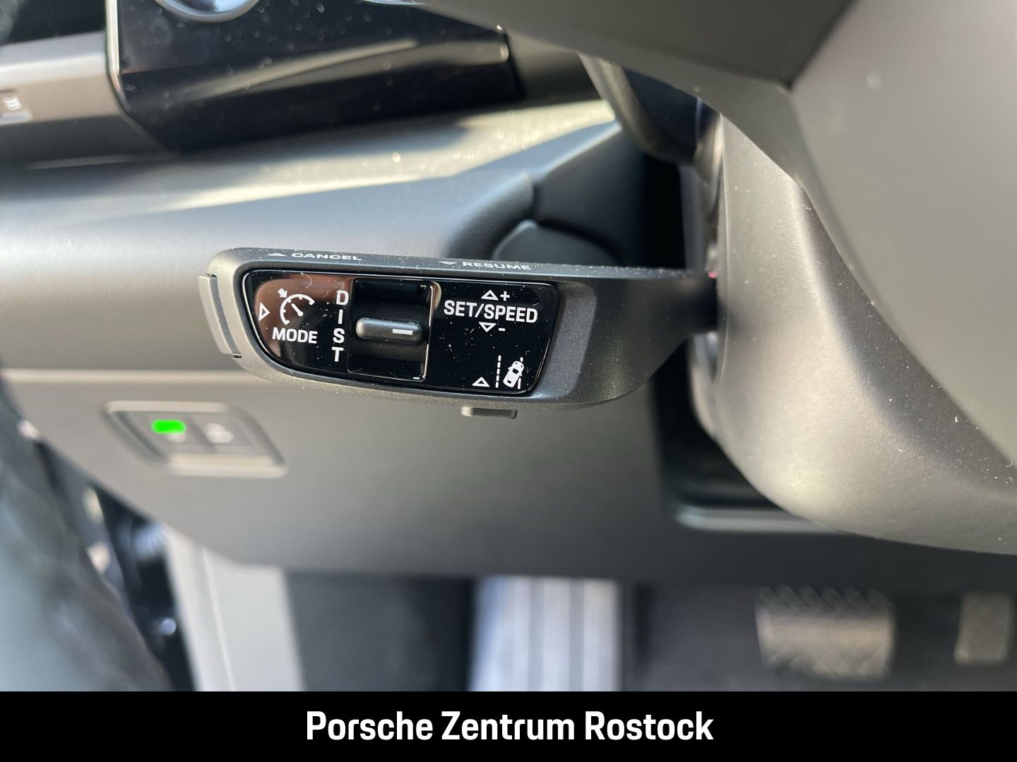 Porsche Macan 4 BOSE Abstandstempomat Surround-View LED