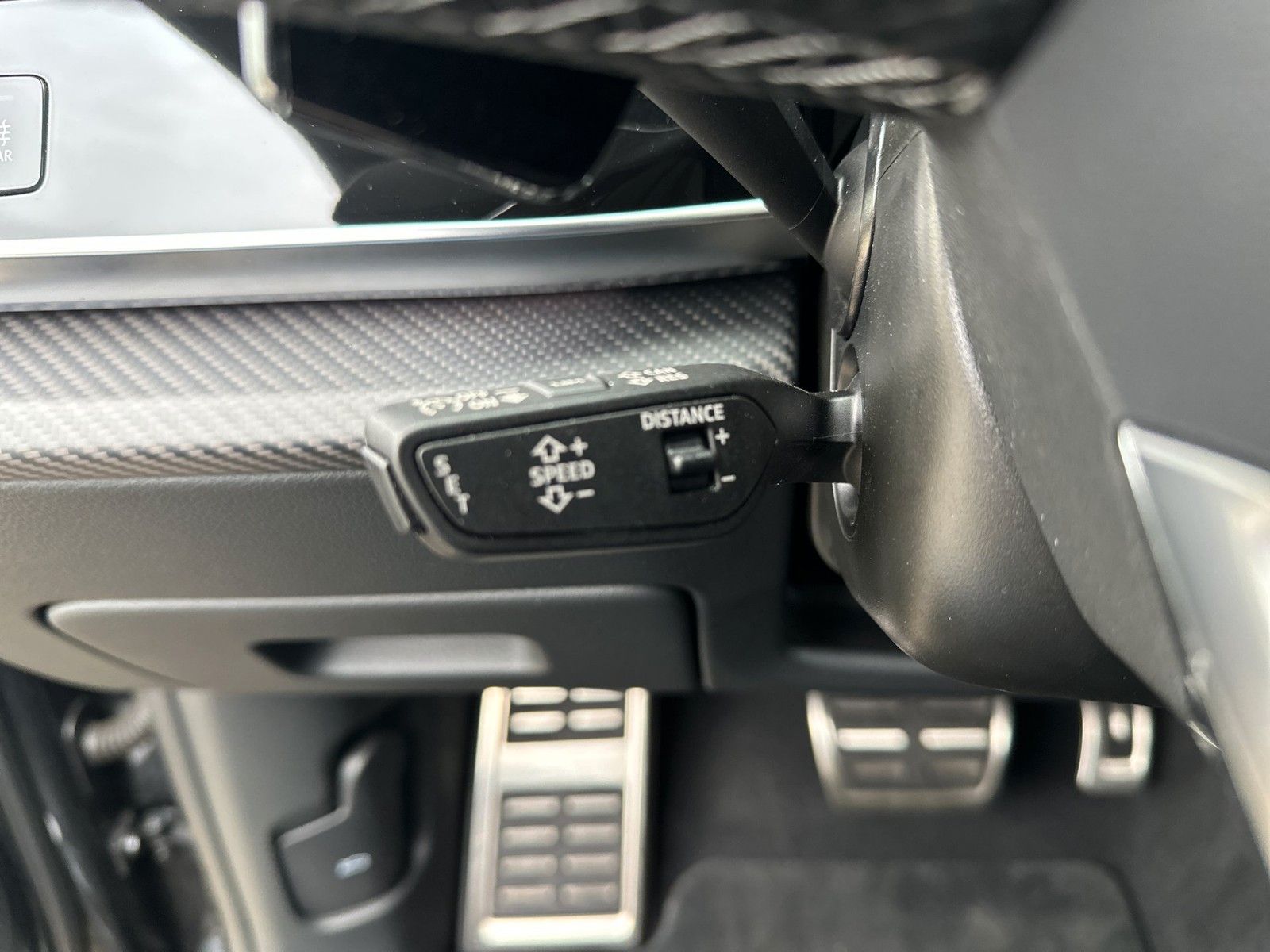 Audi RSQ8 quattro Dynamik+/305km/h/B&O/Massage