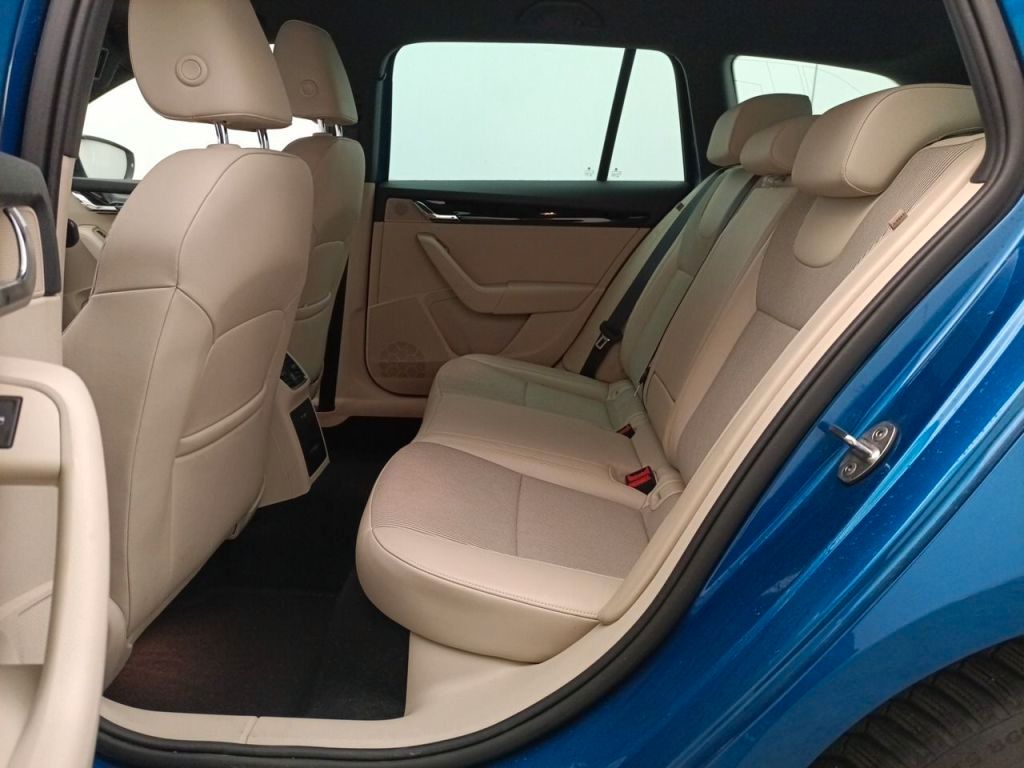Skoda Octavia Combi Style 1.5TSI - Samsaru's Car Outlet