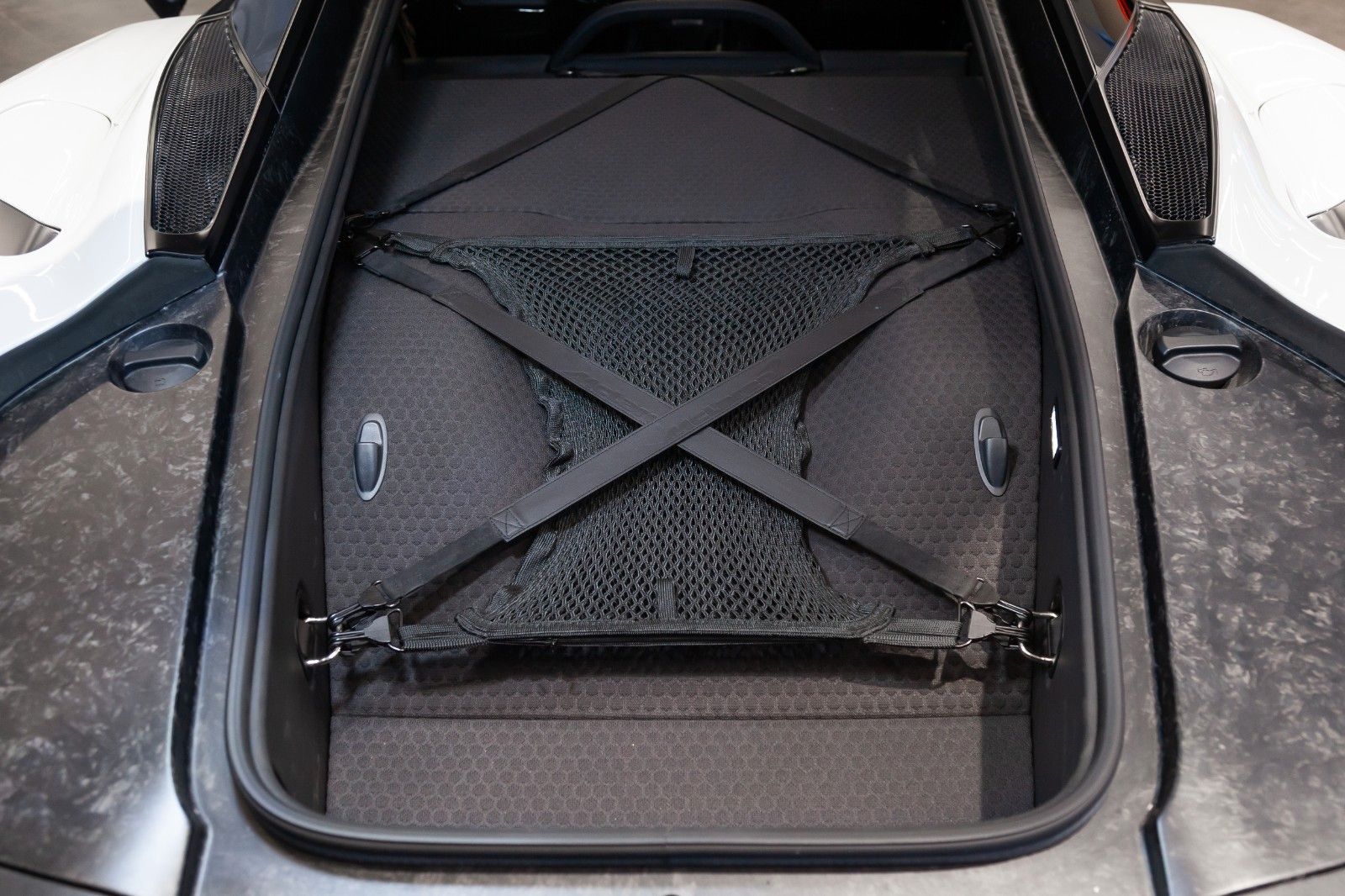 McLaren GT - Luxe - MSO Cirrus Grey