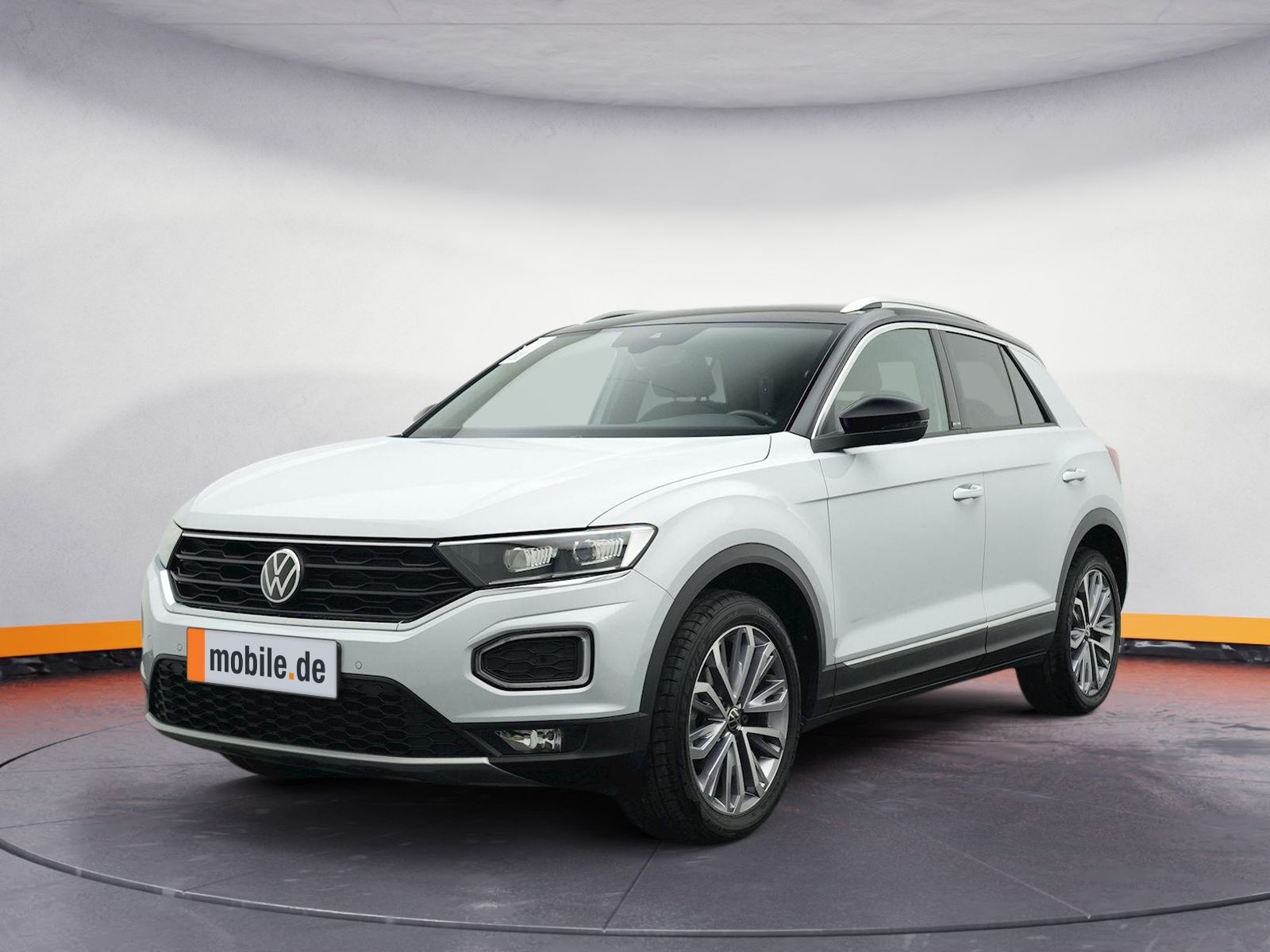 Volkswagen T-Roc 1.5 TSI Active - Samsaru's Car Outlet