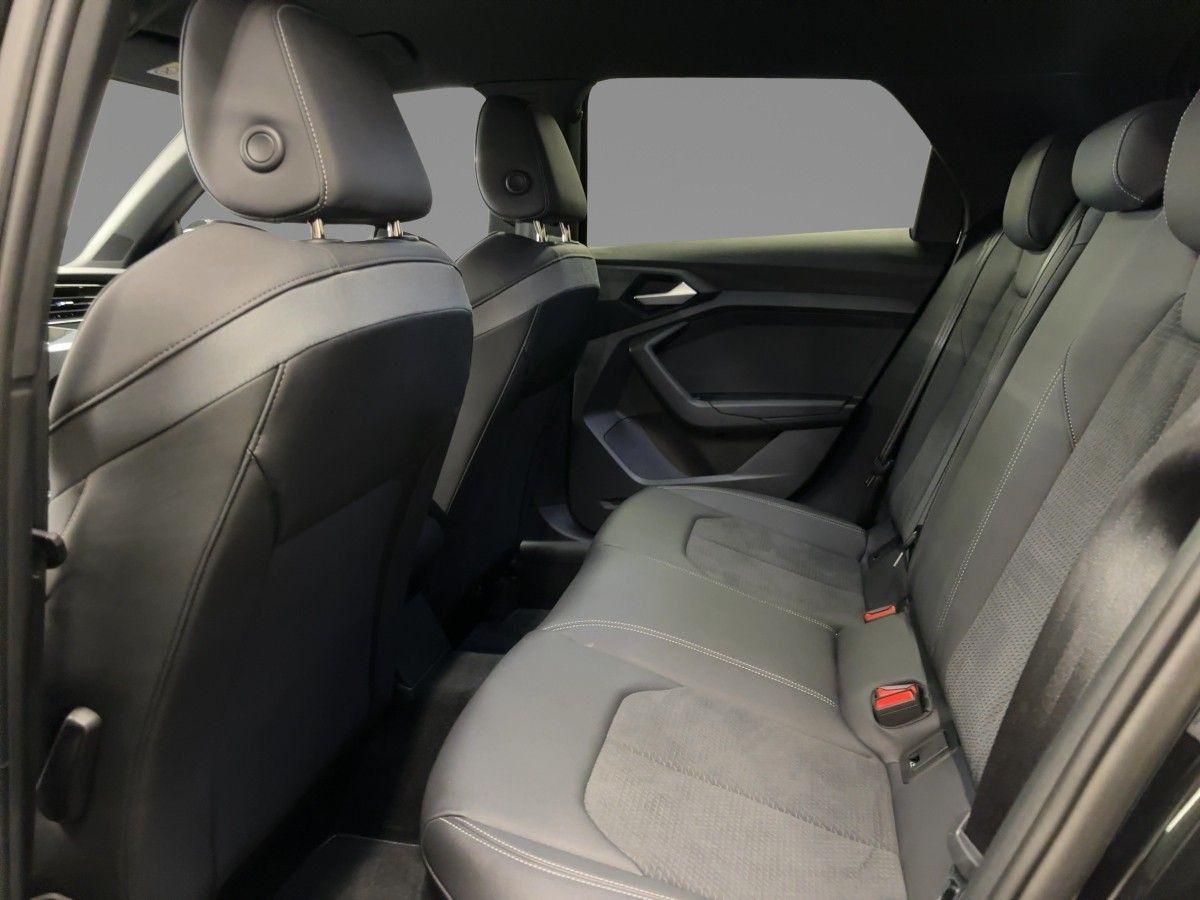 Audi A1 Sportback S line 35 TFSI S tr. RFK PDC LED