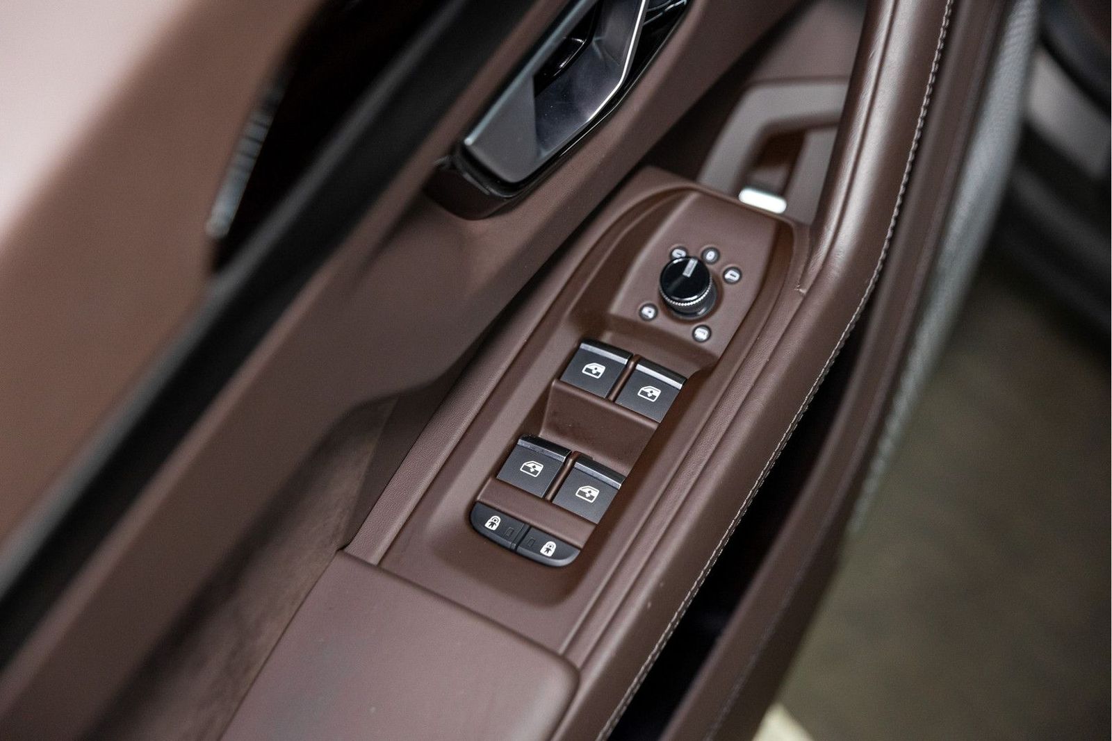 Lamborghini Urus S - Samsaru's Car Outlet