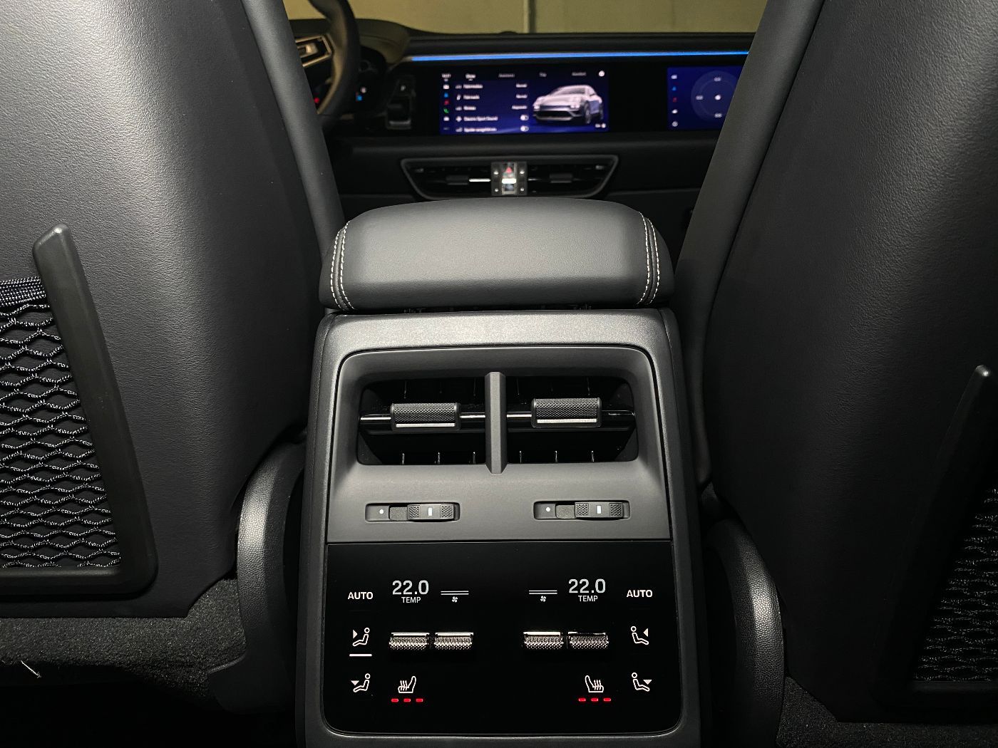 Porsche Macan Turbo | Hinterachslenkung | AHK | 22-Zoll