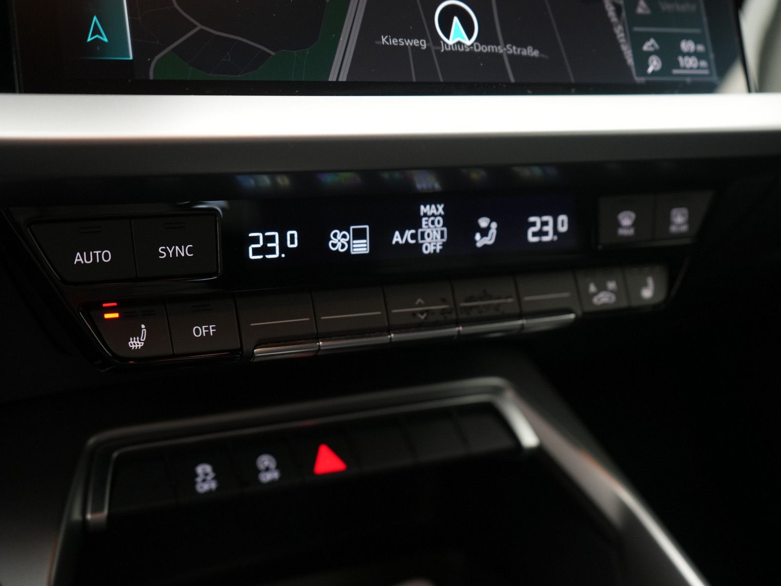 Audi A3 S-TRON AHK NAVI STANDHZ SHZ