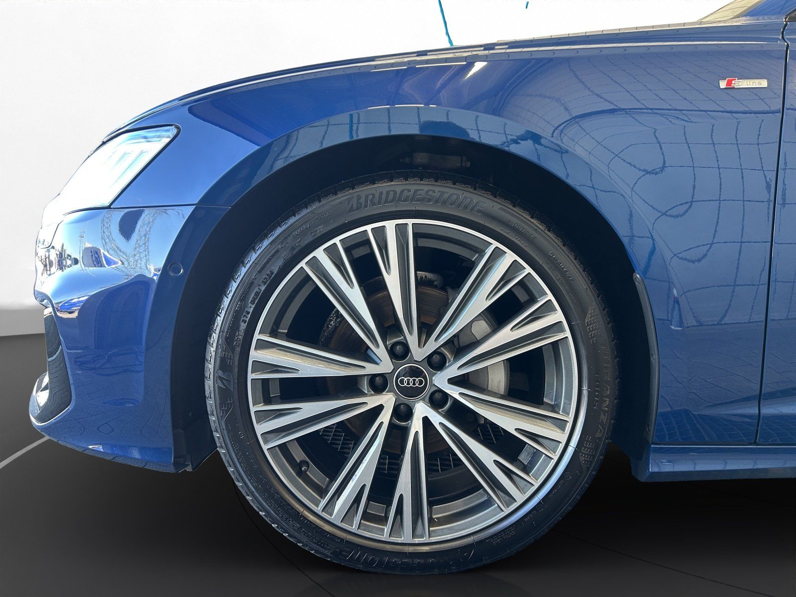 Audi A6 Avant 40 TDI S tronic S line | NAVI | PANOD |