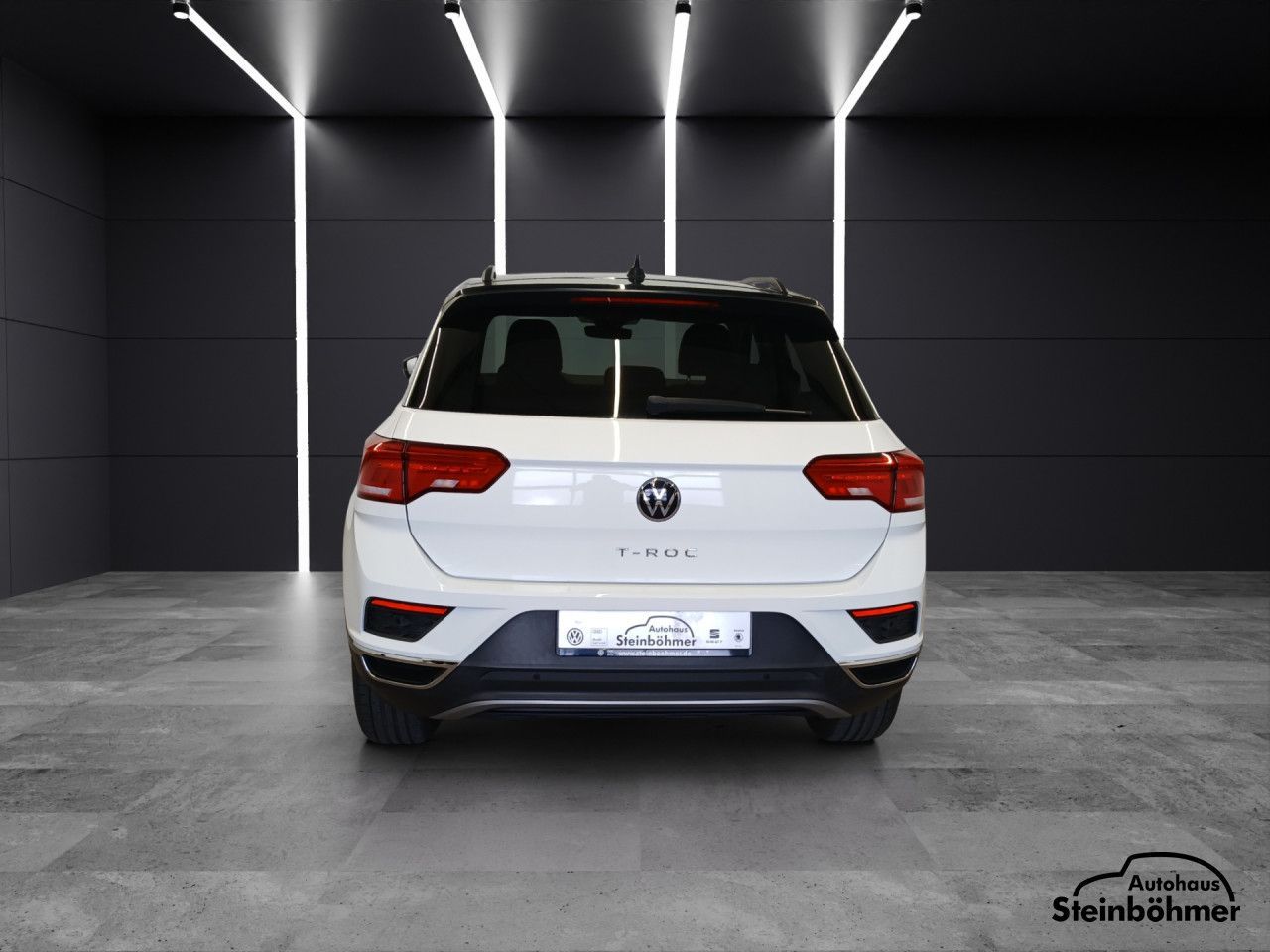 Volkswagen T-ROC United 1.5TSI DSG - Samsaru's Car Outlet