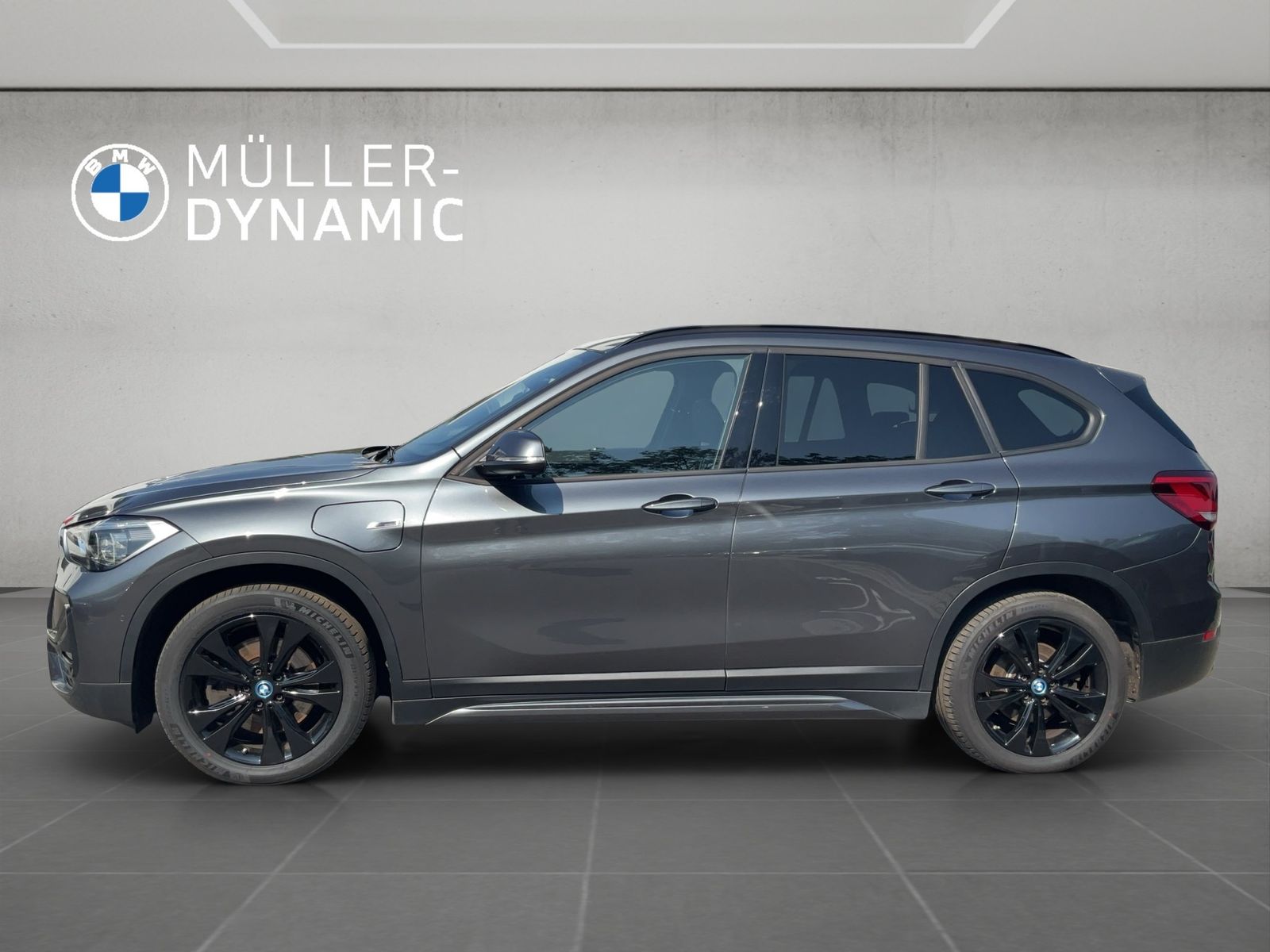 BMW X1 xDrive25e SPORT LINE - Samsaru's Car Outlet