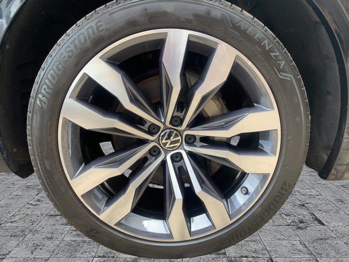 Volkswagen Touareg 3.0 TDI 4M R-LINE - Samsaru's Car Outlet