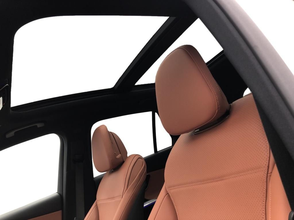 Mercedes-Benz GLC 200 4MATIC Avantgarde - Samsaru's Car Outlet