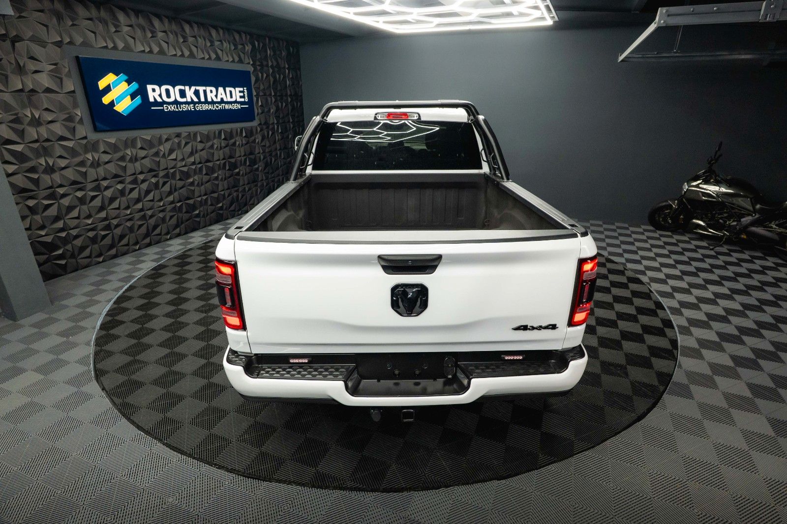 Dodge RAM 5.7 V8 HEMI 4x4 OFFROAD LONGBED Limited 19%