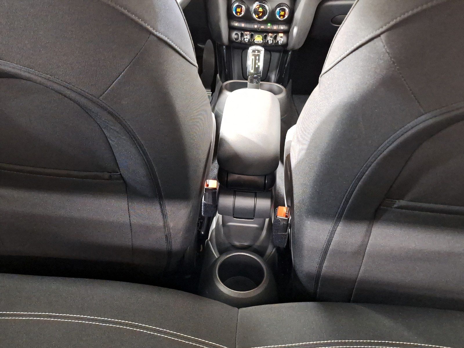 MINI Cooper SE - Samsaru's Car Outlet