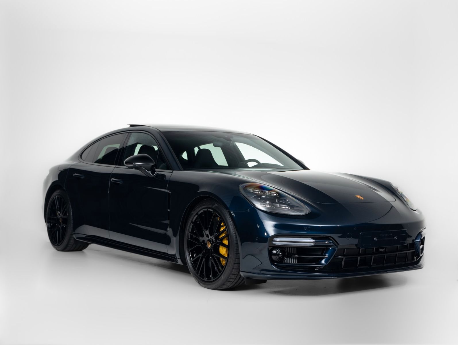 Porsche Panamera Turbo S E-Hybrid - VOLLES AUTO!!!