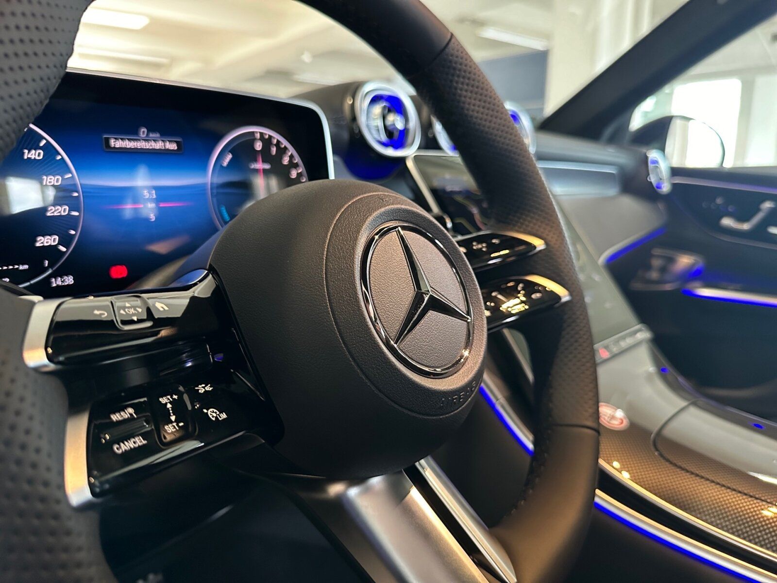 Mercedes-Benz GLC 300 DE 4M AMG°LEDER°BURM°PAN°BURM°AHK°NIGHT°