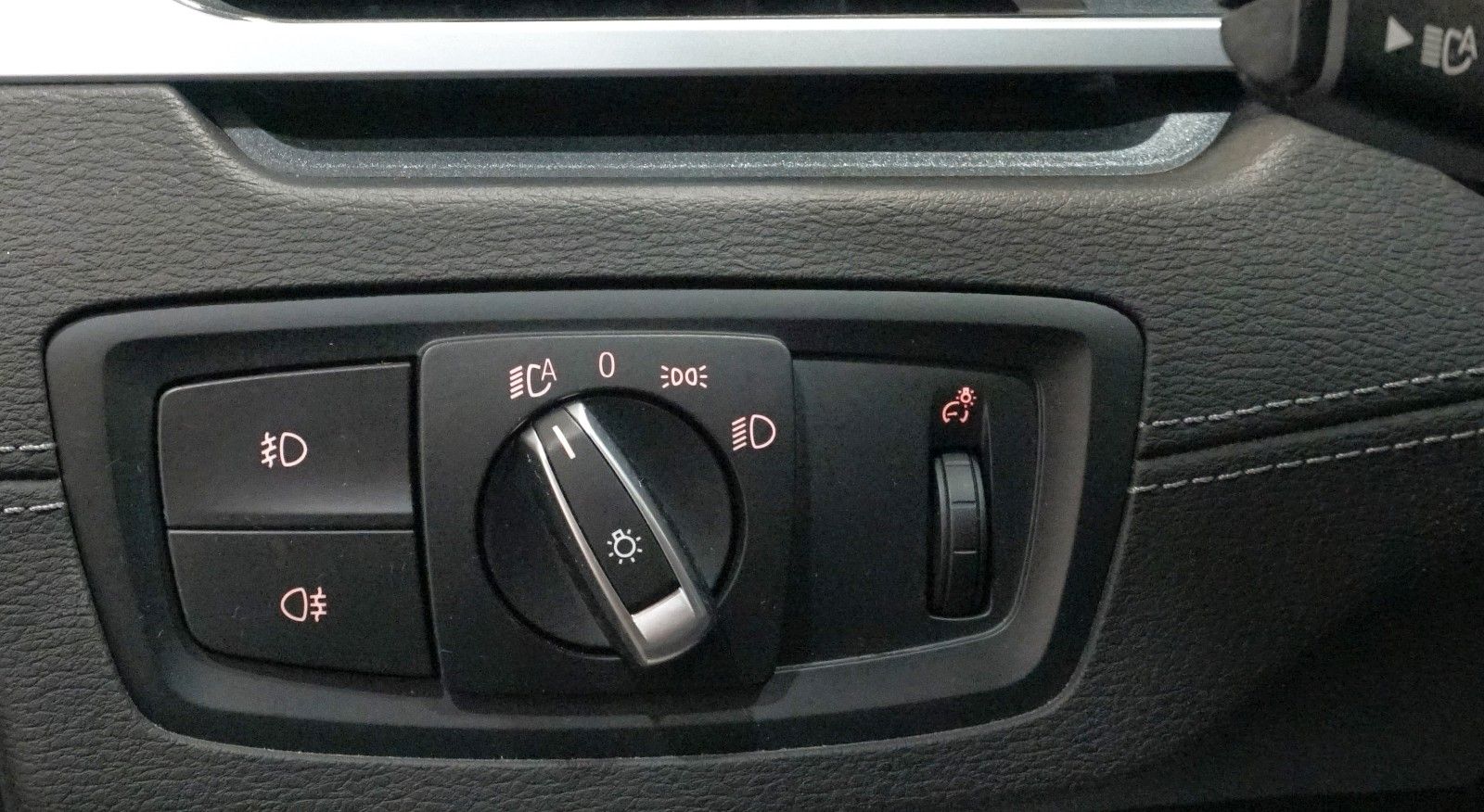 BMW X1 xDrive 20 d xLine - Samsaru's Car Outlet