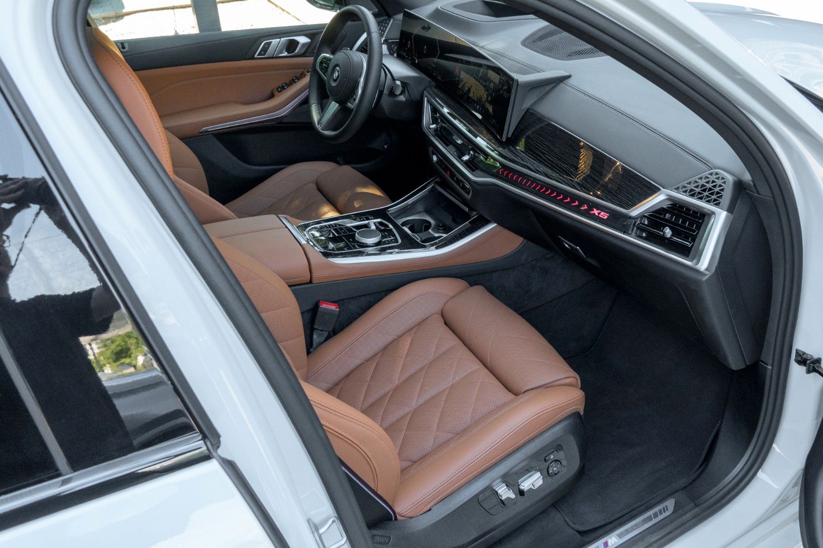 BMW X5 50e M SPORT.LUFTF.PANO.LHZ.DR.ASS.PRO.H/K.360