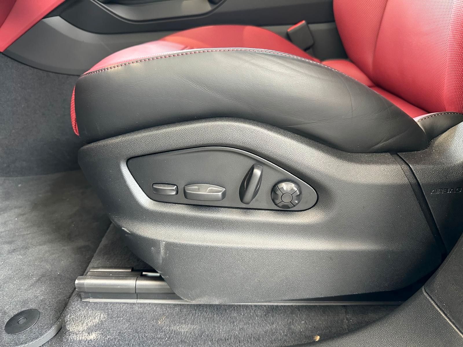 Porsche Cayenne -19,5%/gr-rot/Pan/Mtx/ACC/14W/21