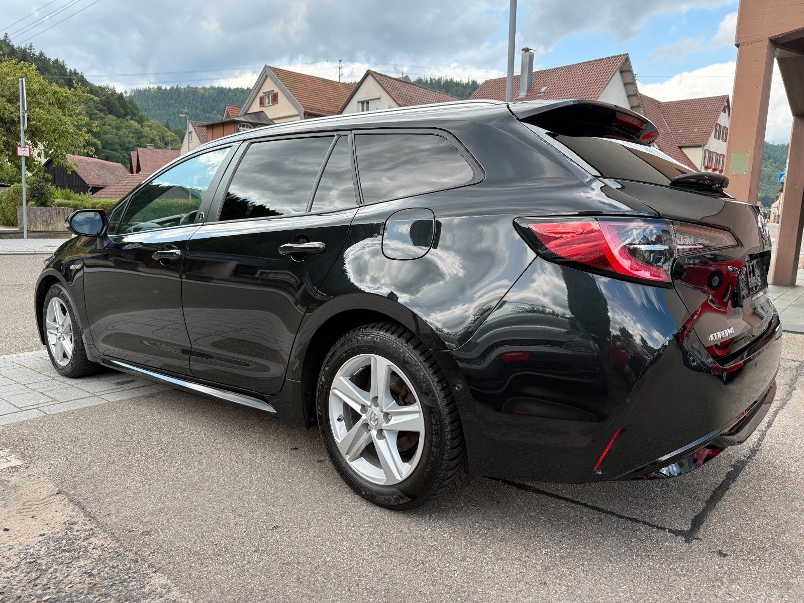 Toyota Corolla Touring Sports Hybrid Team D