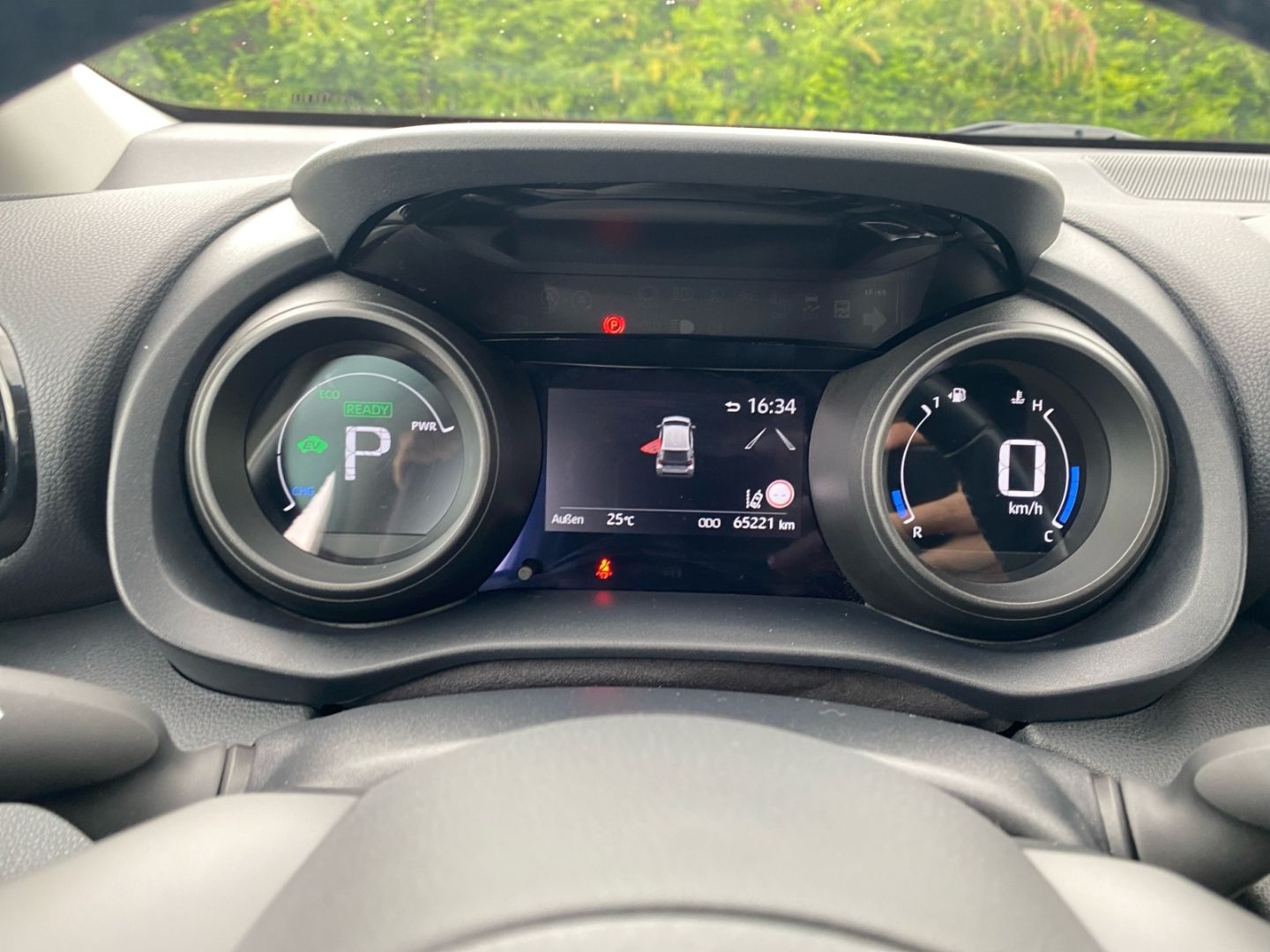 Toyota Yaris Hybrid 1.5 VVT-i - Samsaru's Car Outlet