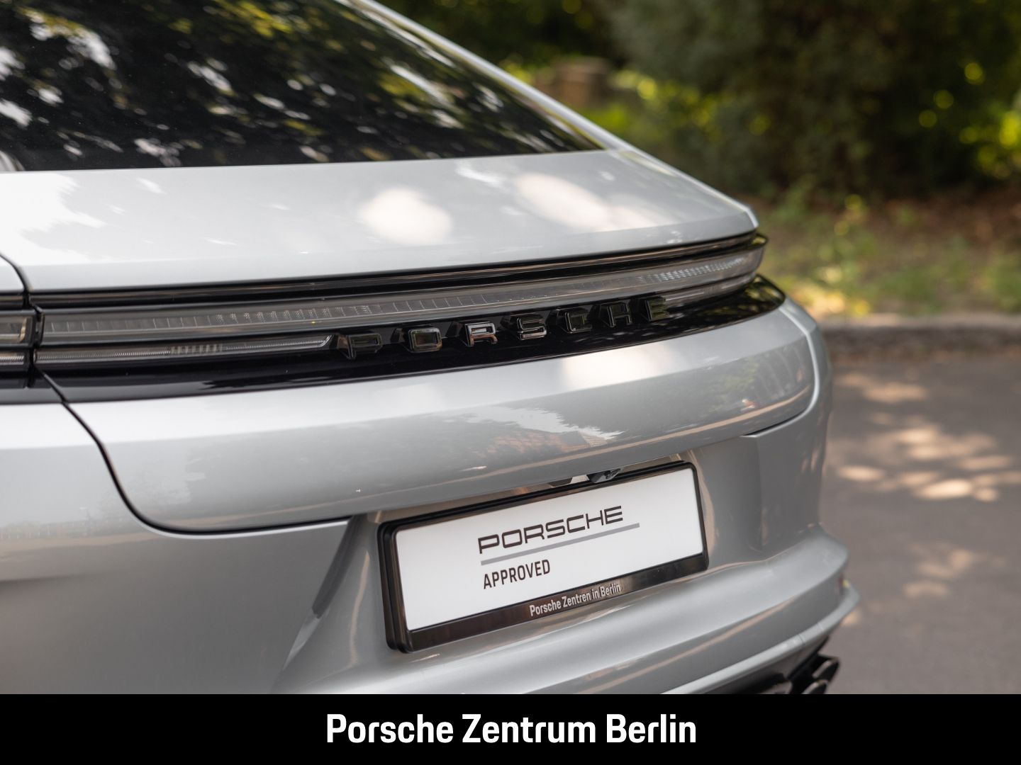 Porsche Panamera 4 E-Hybrid Massagesitze Burmester InnoD