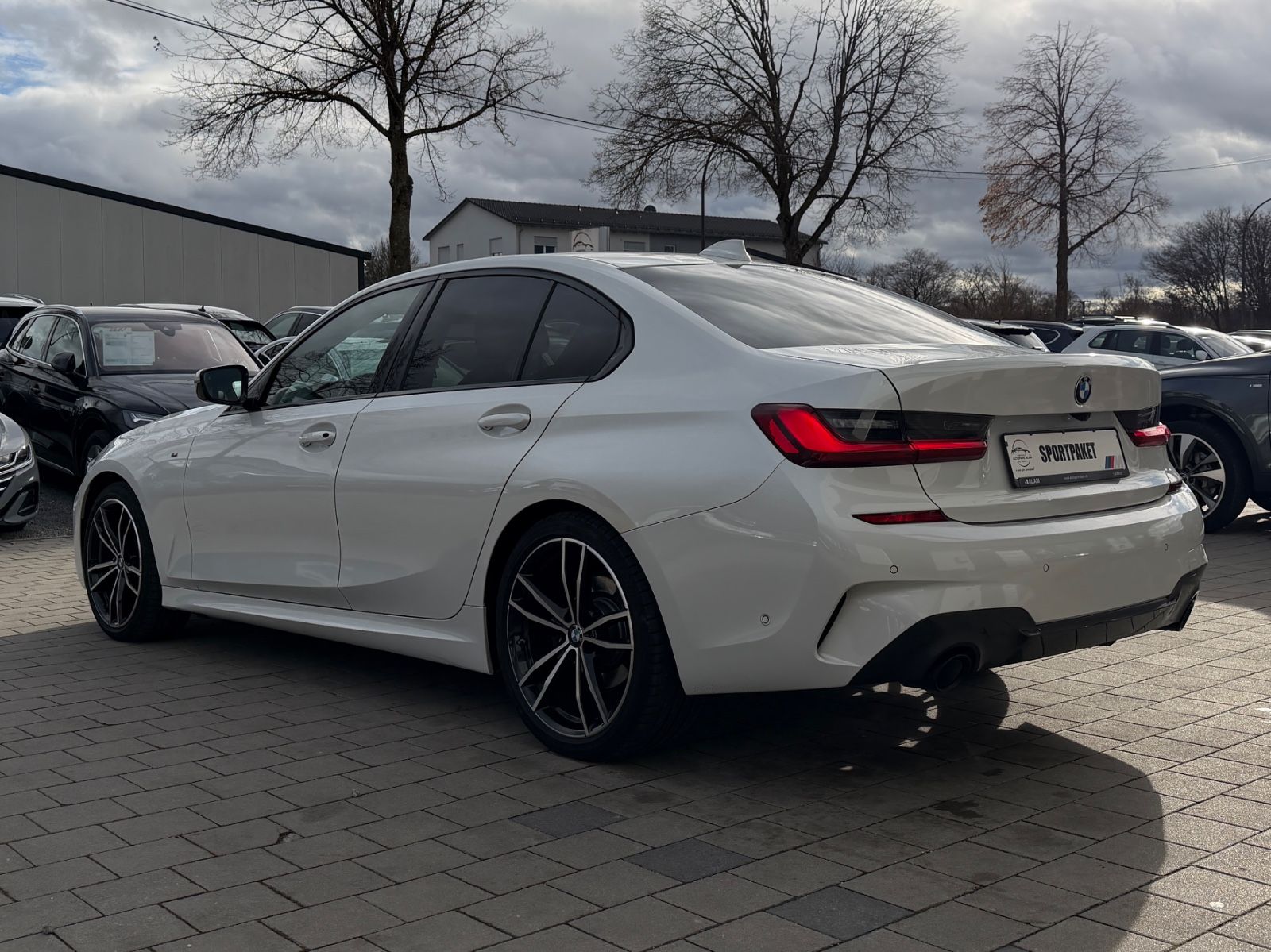 BMW 320d Lim.  xDrive M Sport ACC AHK RFK SHZ ViCo