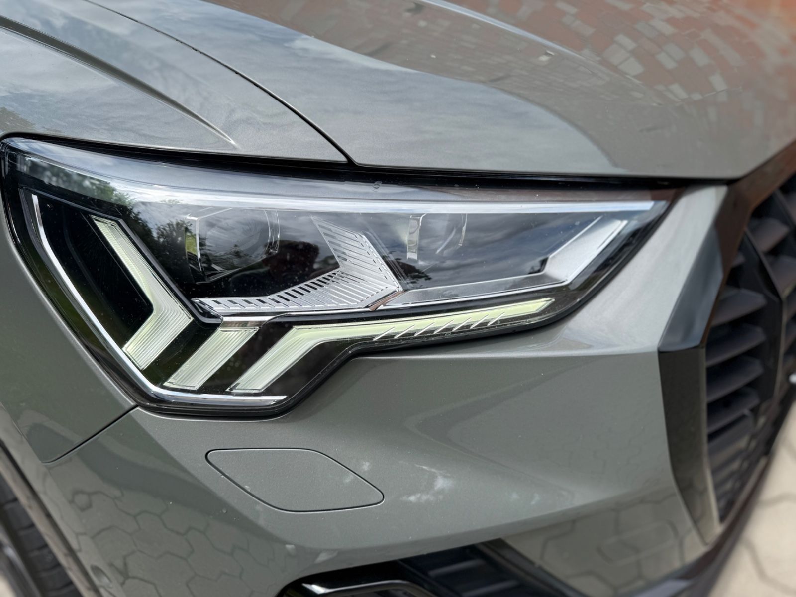 Audi Q3 40 TFSI S line - Samsaru's Car Outlet
