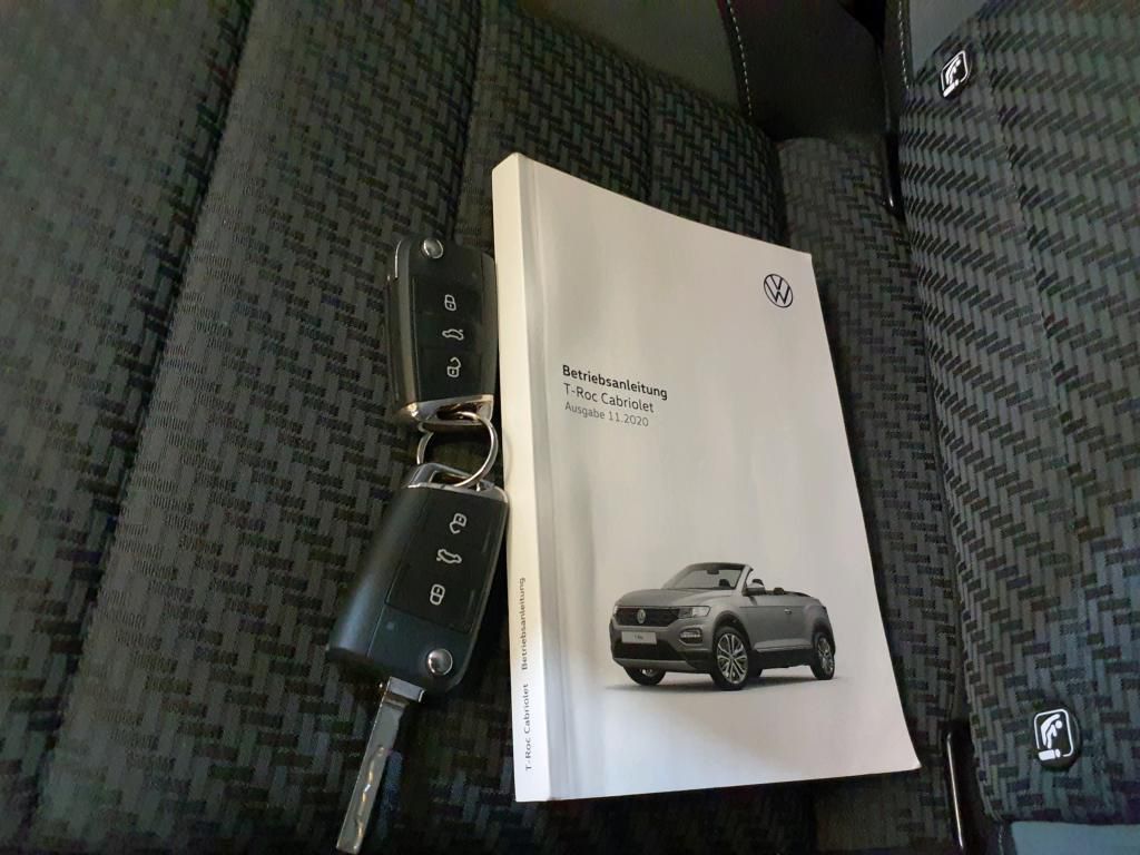 Volkswagen T-Roc R-Line 1.5 TSI DSG - Samsaru's Car Outlet
