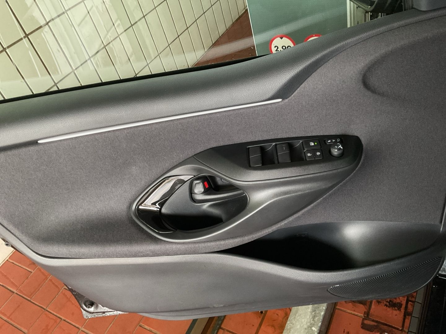 Toyota Yaris Hybrid 130 1.5 Style *LED*ACC*CAM*SHZ*Navi