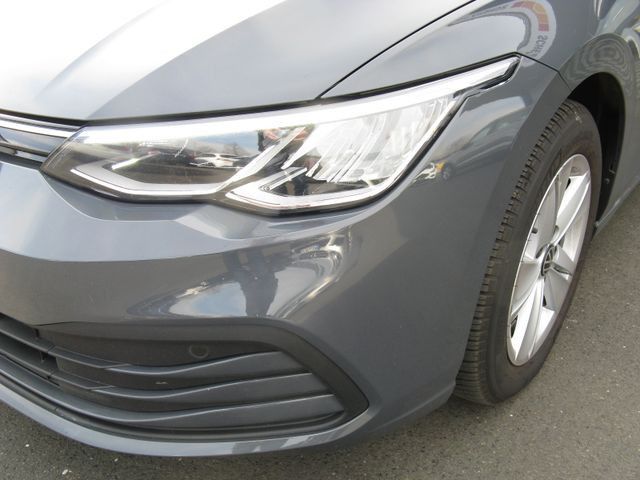 Volkswagen Golf VIII Life 2.0 - Samsaru's Car Outlet