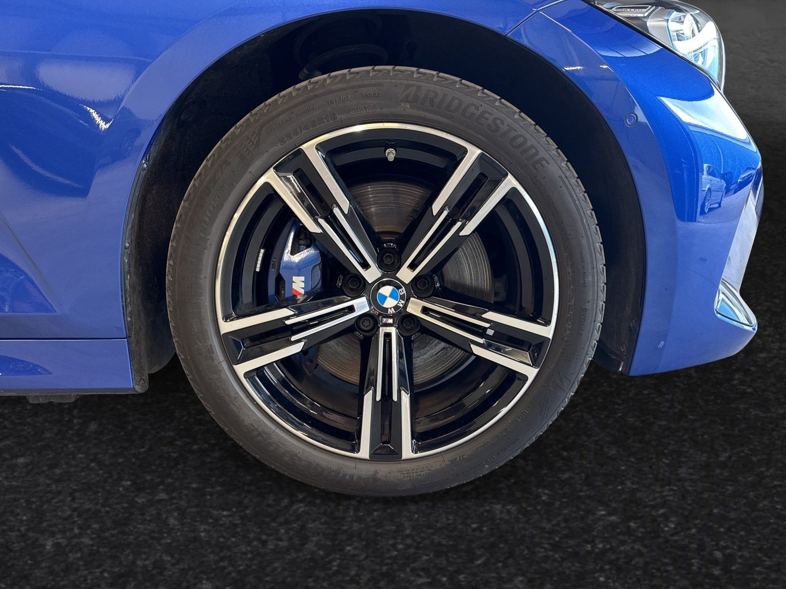 BMW 330e M Sport|Glasdach|Head-Up|H/K