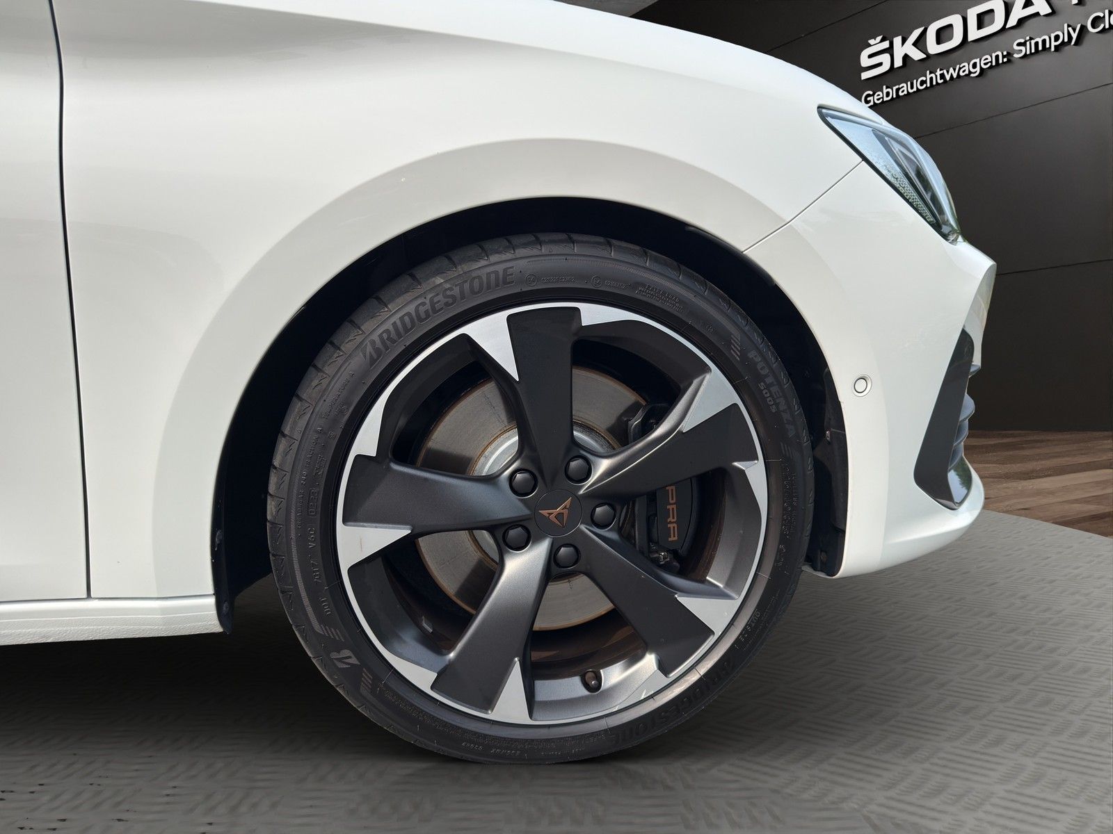 Cupra Leon 2.0 TSI DSG - Samsaru's Car Outlet