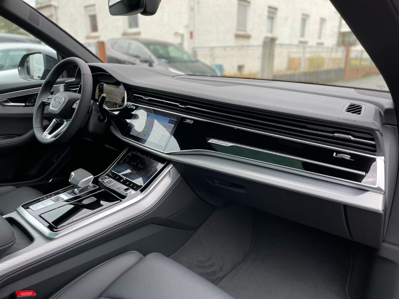 Audi Q8 50 TDI Facelift - Samsaru's Car Outlet