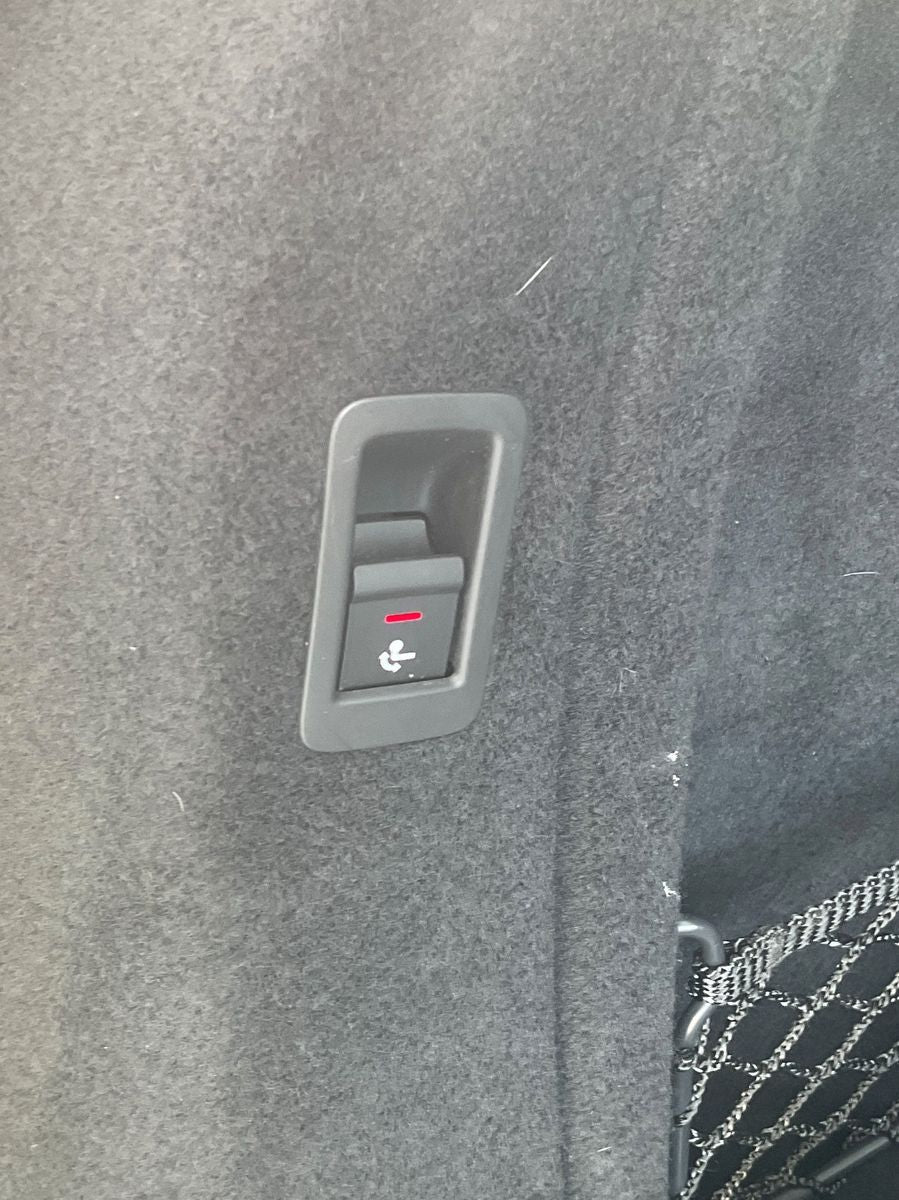 Audi A4 Av.40 TDI quattro S-Tr. - Samsaru's Car Outlet