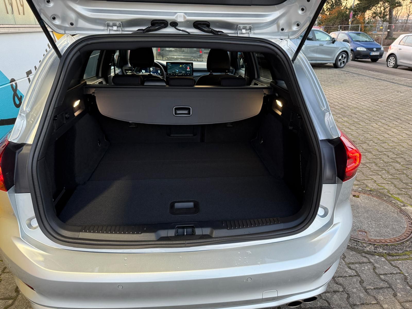 Ford Focus Turnier ST-Line X MHEV/ACC/LED/Panoschiebe
