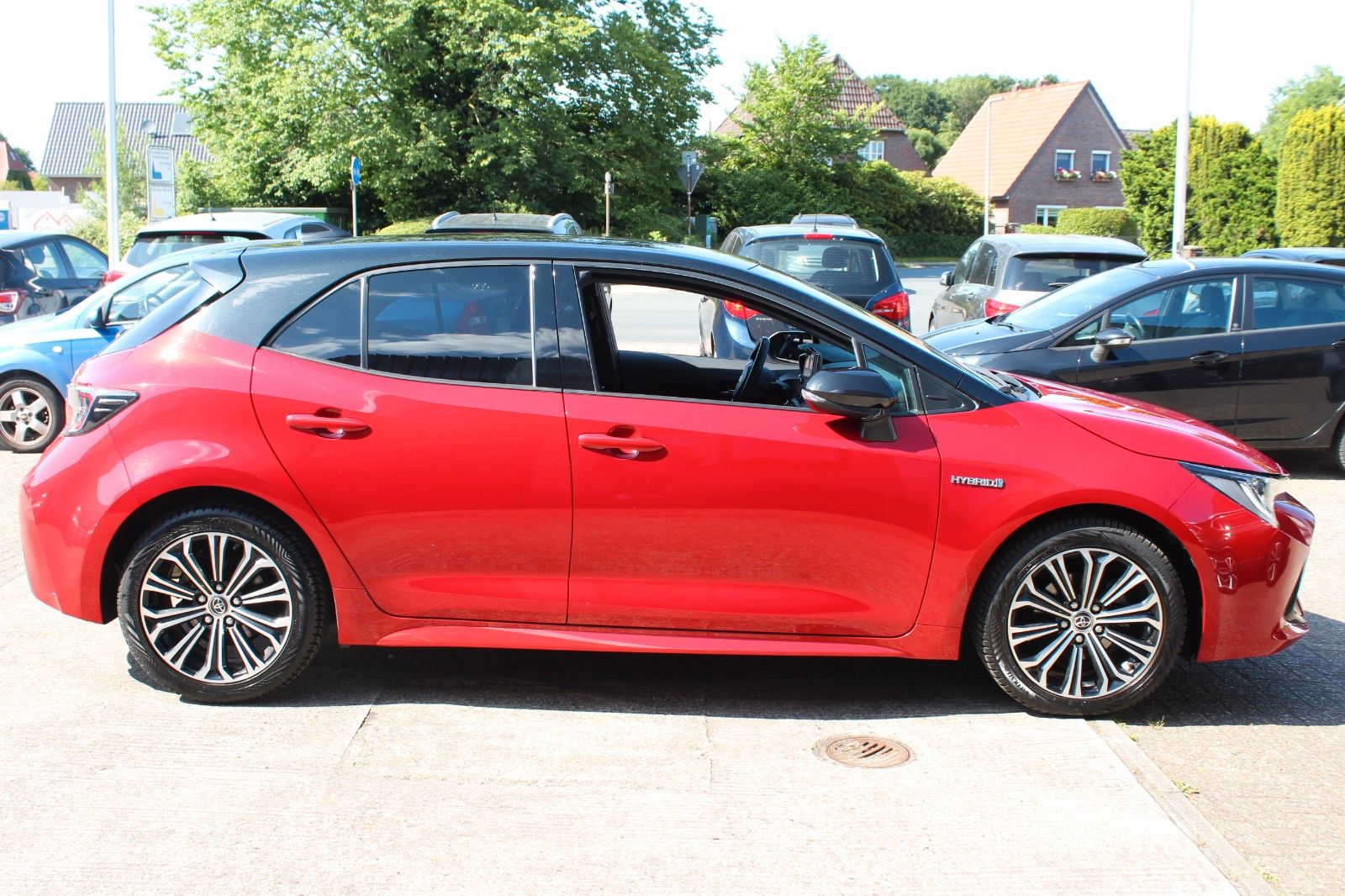 Toyota Corolla Hybrid Club - Samsaru's Car Outlet