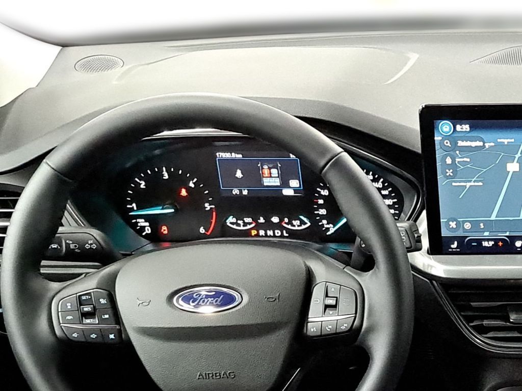 Ford Focus Turnier 1.5 Aut. TITANIUM NAVI RFK LED SH