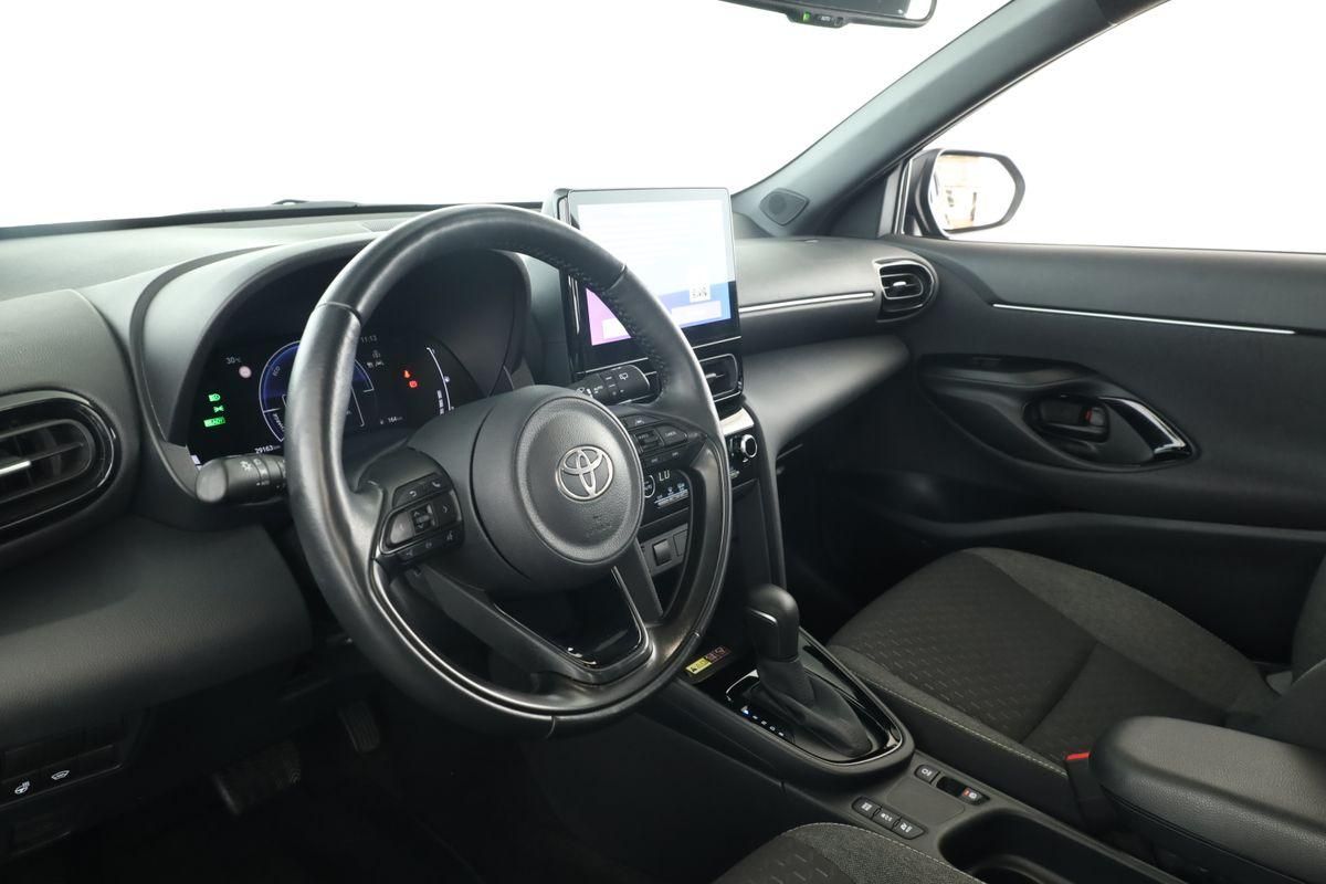 Toyota Yaris Cross CVT Team D LED Navi SHZ iACC Kam 17"