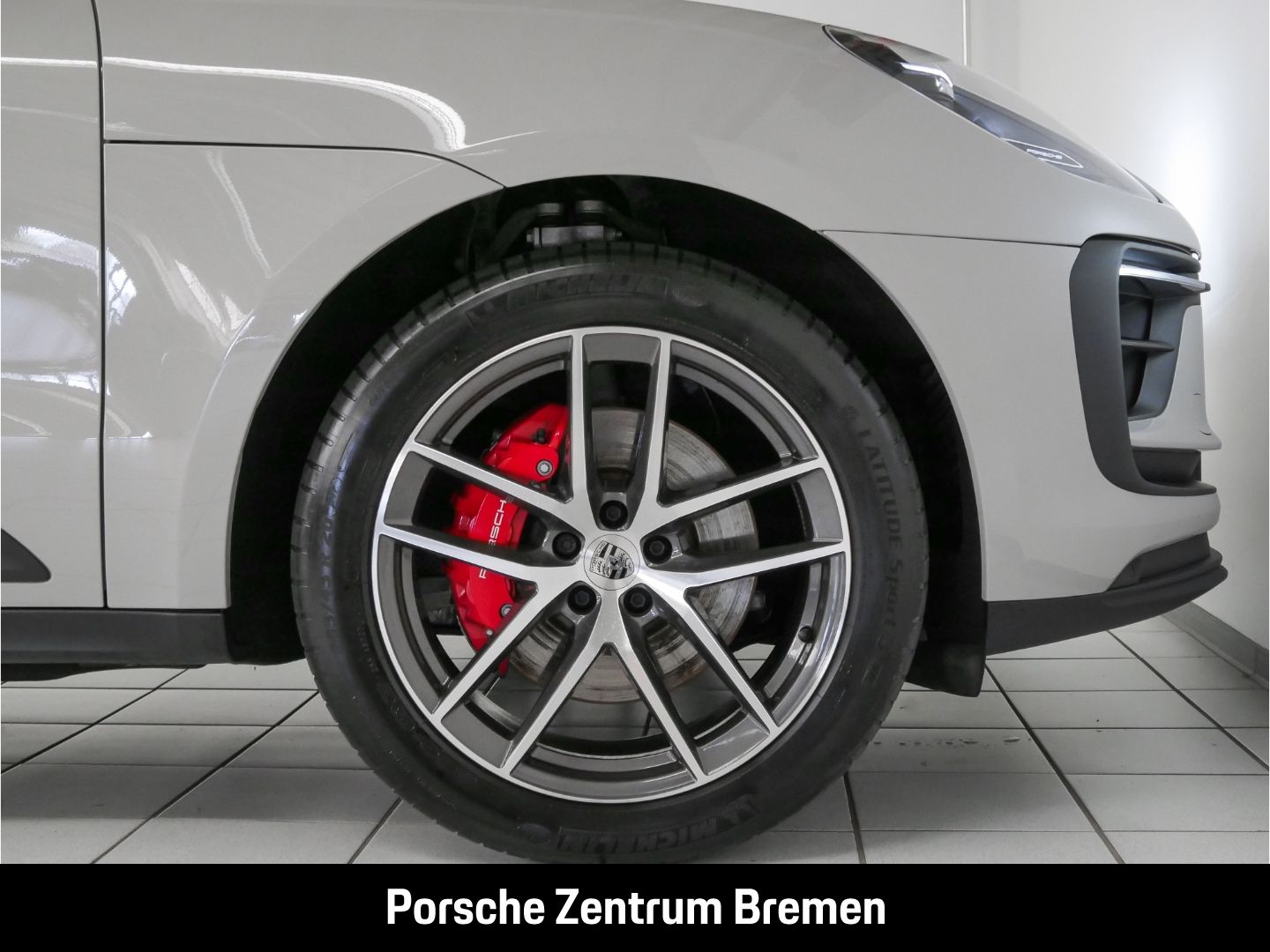 Porsche Macan S - Samsaru's Car Outlet