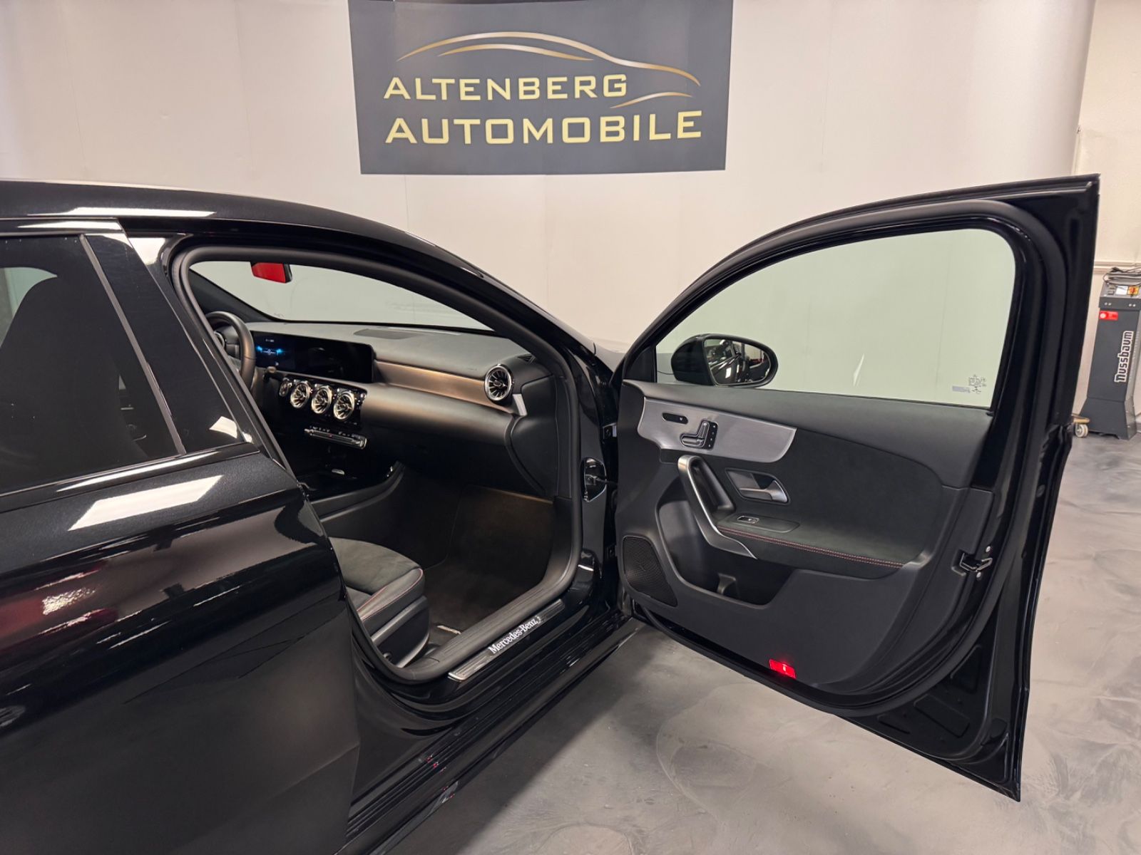 Mercedes-Benz A 200 AMG - Samsaru's Car Outlet