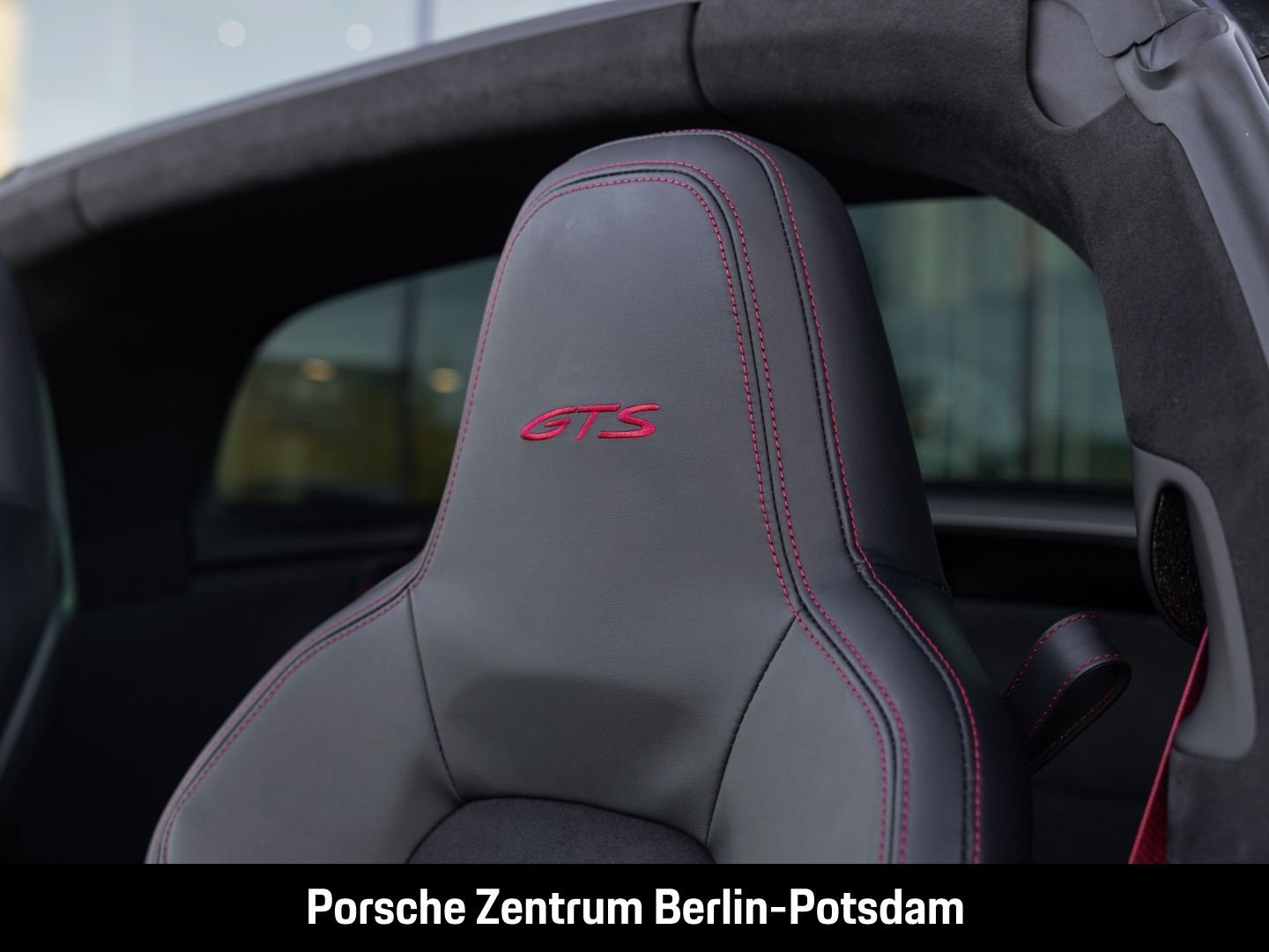 Porsche 992 911 Targa 4 GTS Burmester Sportabgas LED-Mat