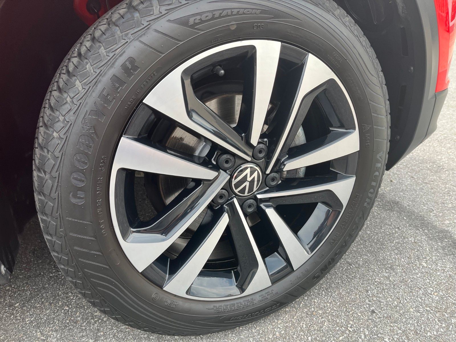 Volkswagen T-Roc 1.5 TSI DSG UNITED - Samsaru's Car Outlet